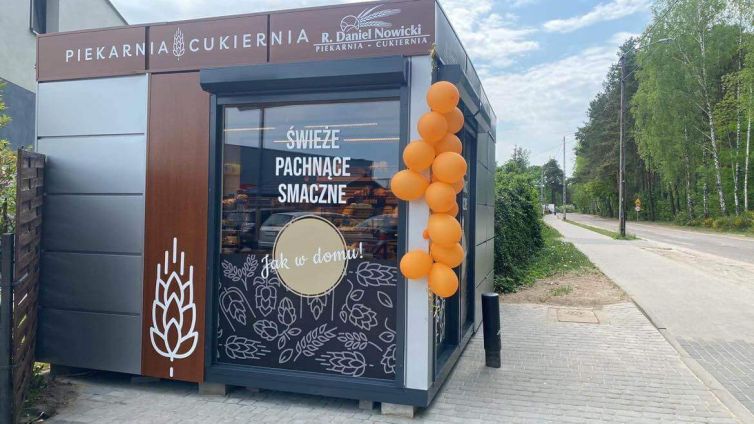 Piekarnia sklep pieczywo z płyty warstwowej